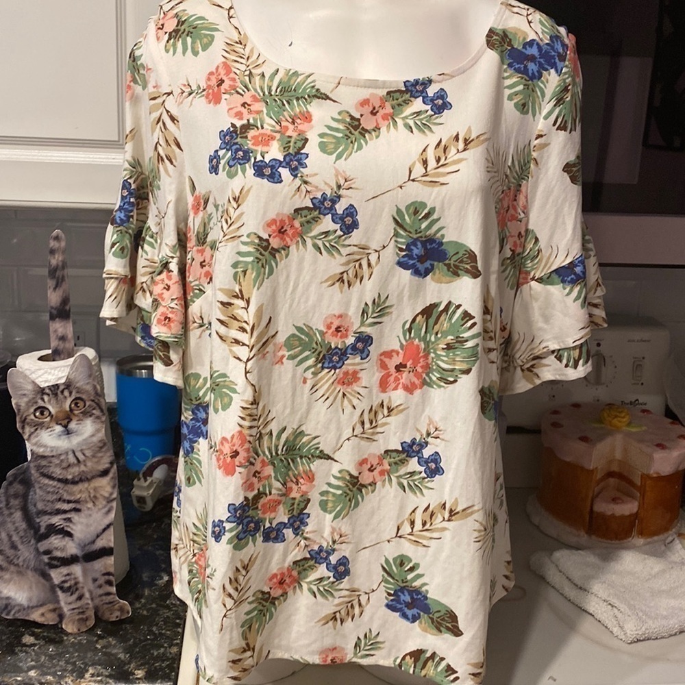 X womens Appraisals floral short sleeve casual plus size top 1X